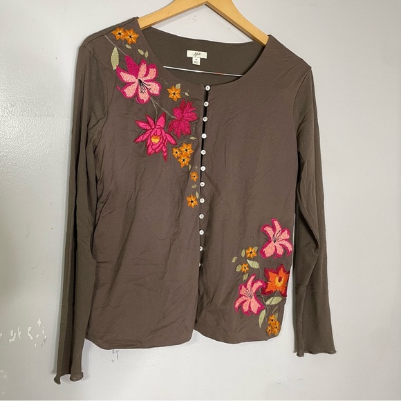 Floral Embroidered Button-Up Top - Brown - Picture 2 of 7